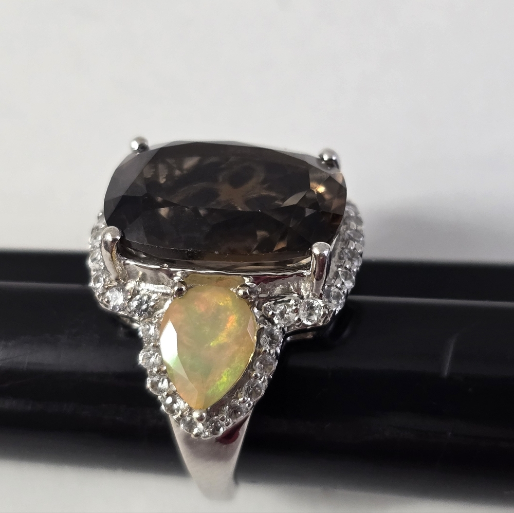 Sterling Silver 925 Elegant Smoky Quartz and Opal Ring